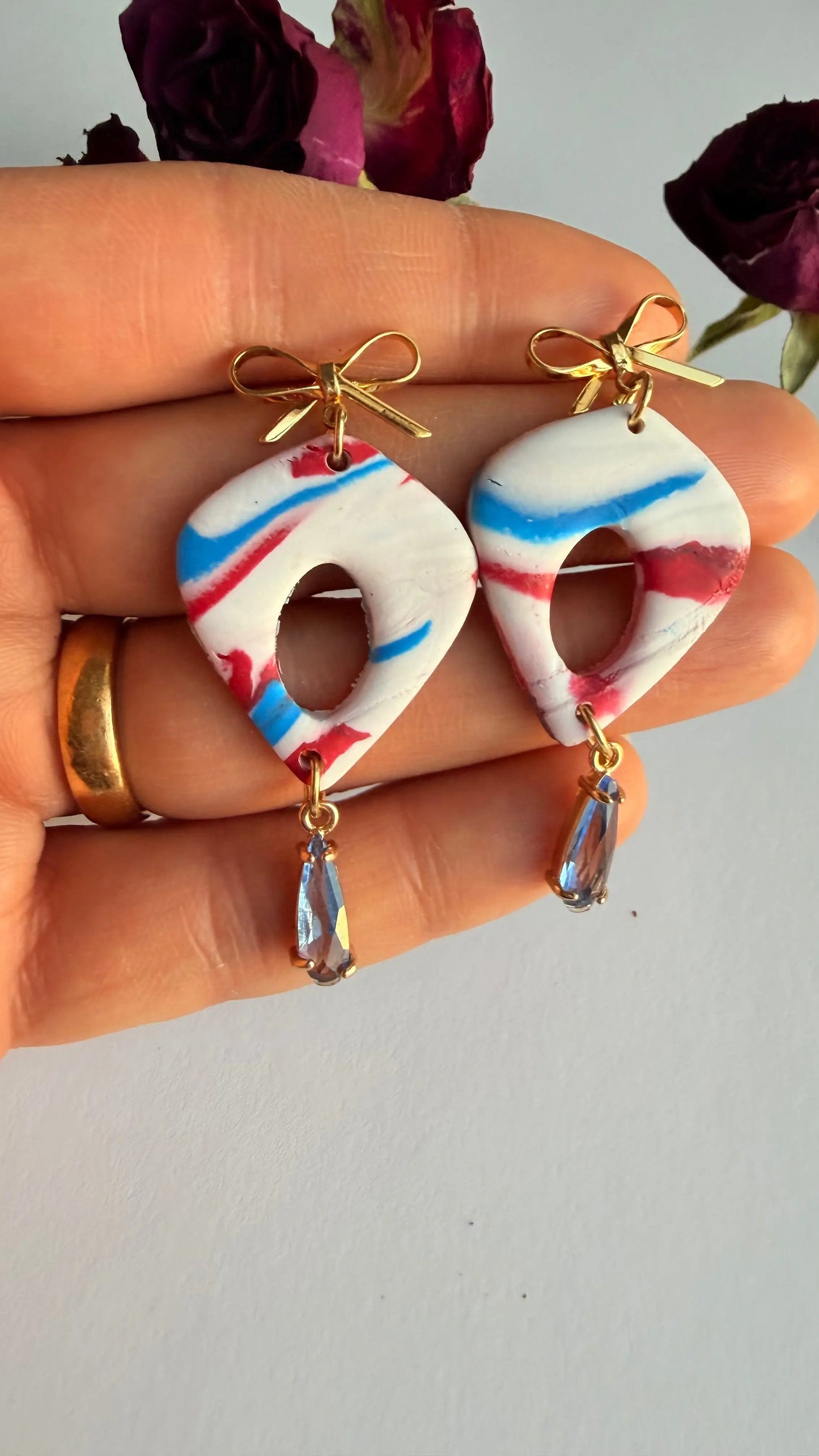 Limited edition hypoallergenic dangle MONICAZCOLLECTION LLC