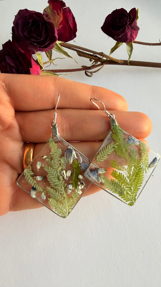 Resin with leave hypoallergenic MONICAZCOLLECTION LLC