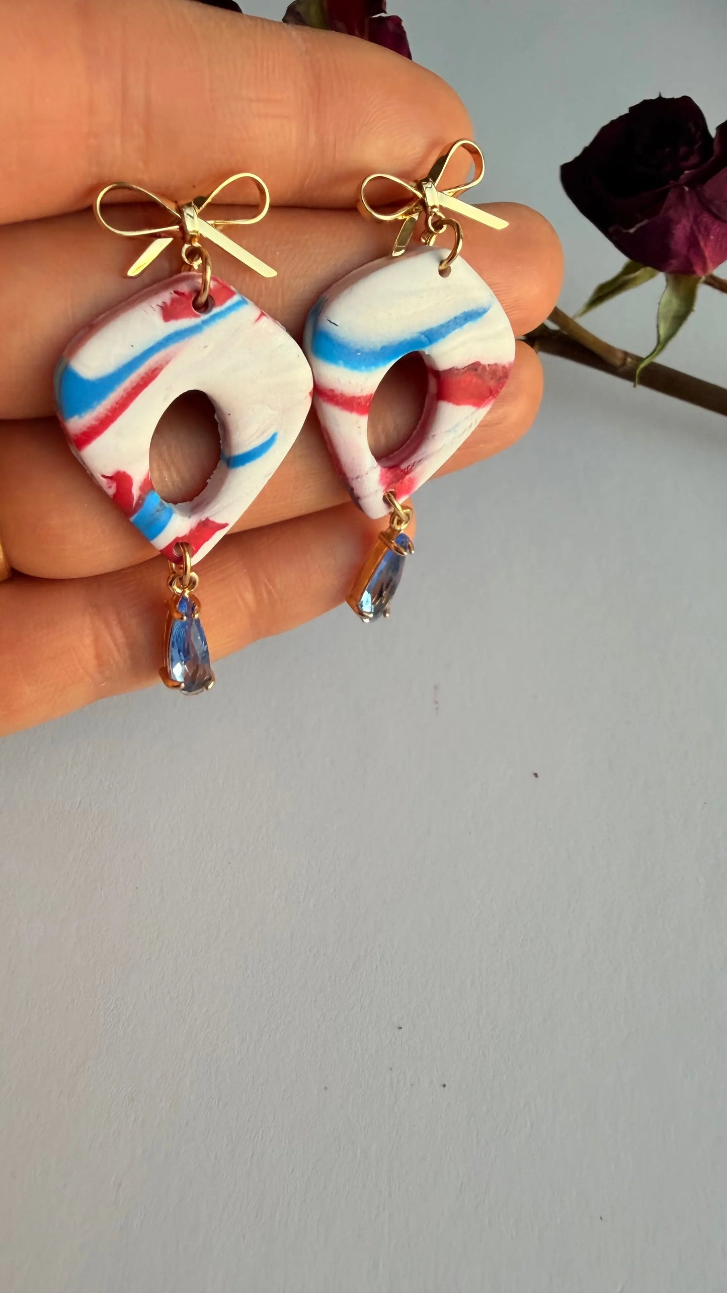 Limited edition hypoallergenic dangle MONICAZCOLLECTION LLC