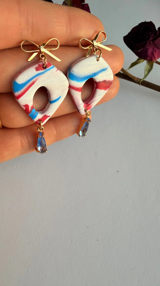 Limited edition hypoallergenic dangle MONICAZCOLLECTION LLC