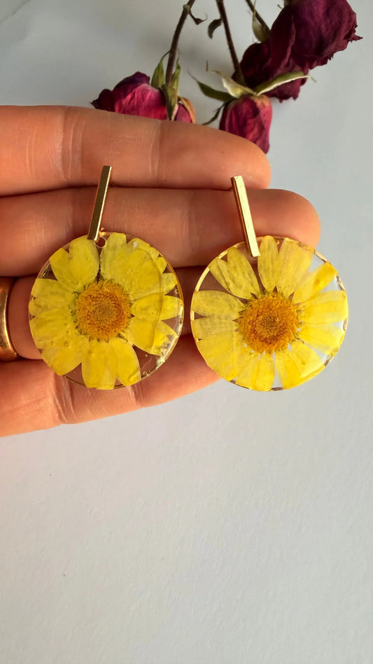 Daisy yellow hypoallergenic earrings MONICAZCOLLECTION LLC