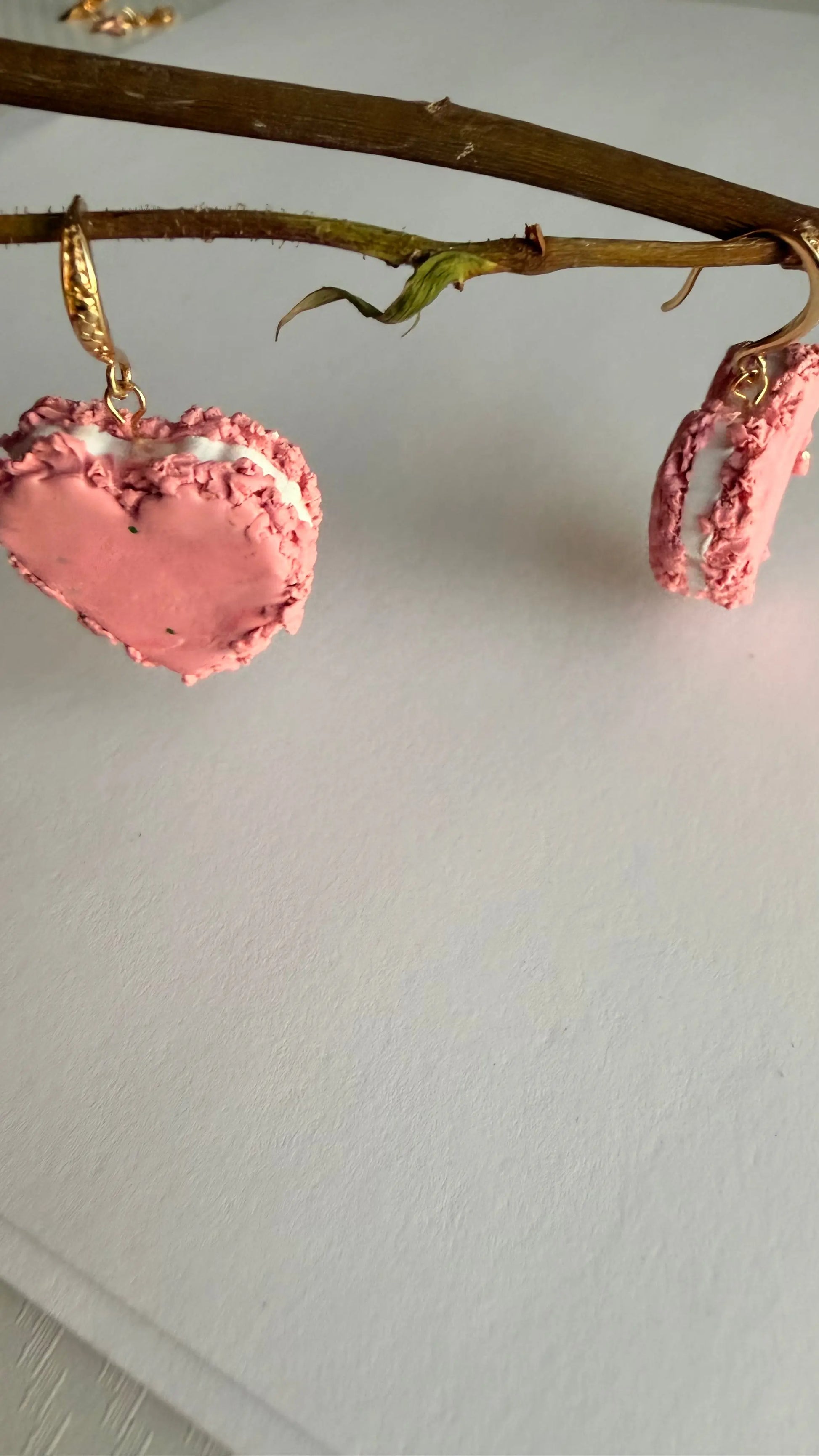 Pink macron hypoallergenic MONICAZCOLLECTION LLC