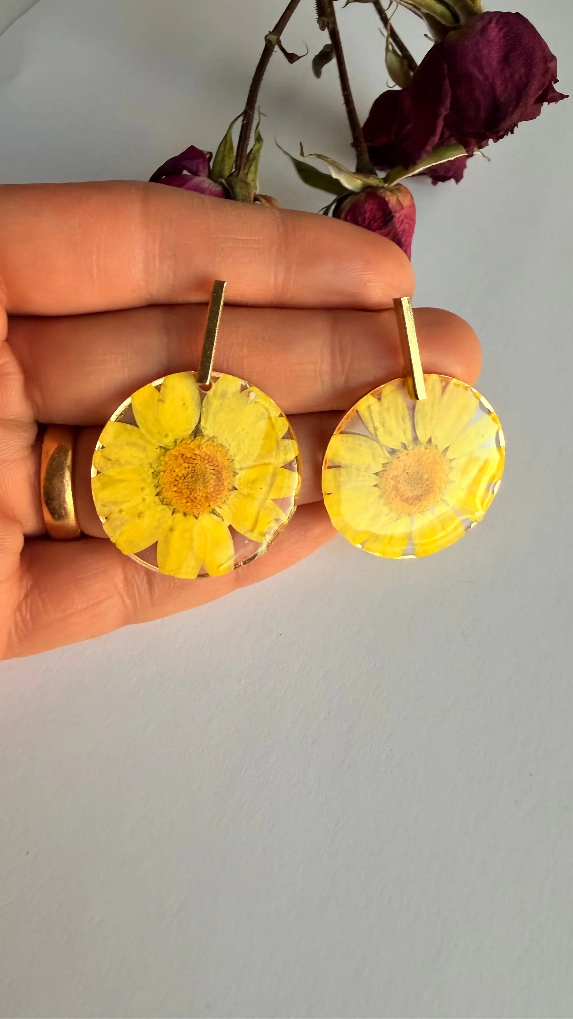 Daisy yellow hypoallergenic earrings MONICAZCOLLECTION LLC