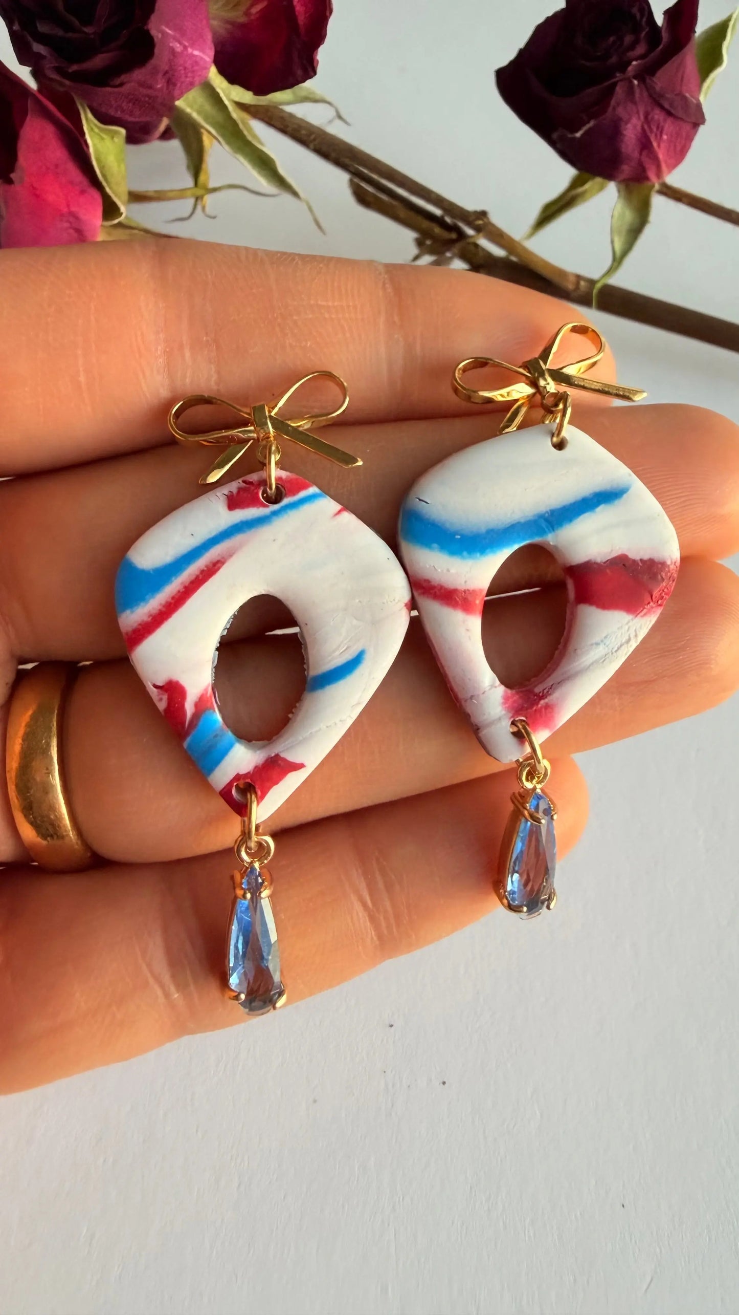 Limited edition hypoallergenic dangle MONICAZCOLLECTION LLC
