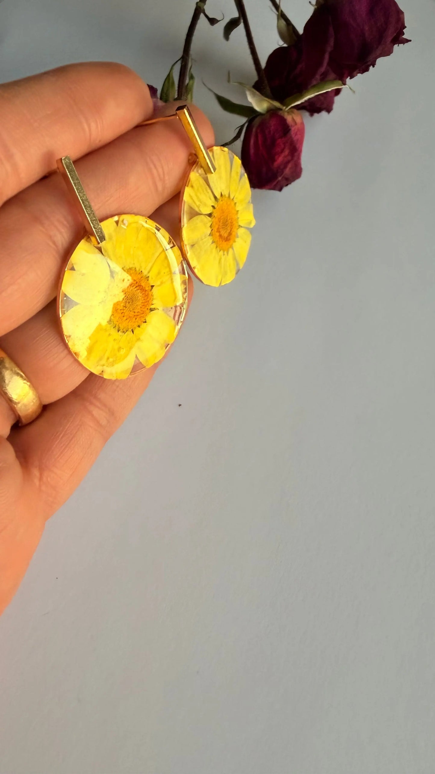 Daisy yellow hypoallergenic earrings MONICAZCOLLECTION LLC