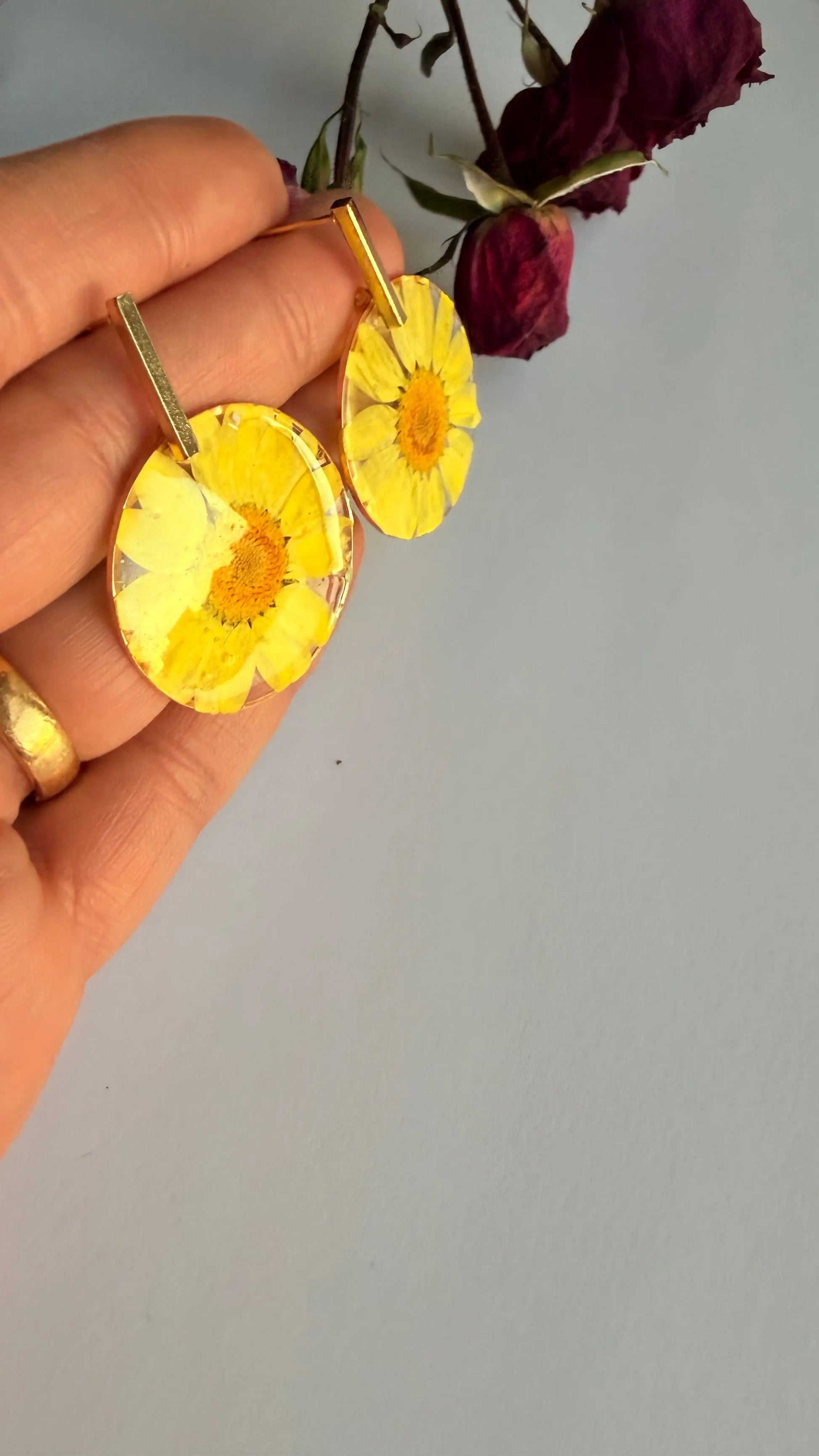 Daisy yellow hypoallergenic earrings MONICAZCOLLECTION LLC
