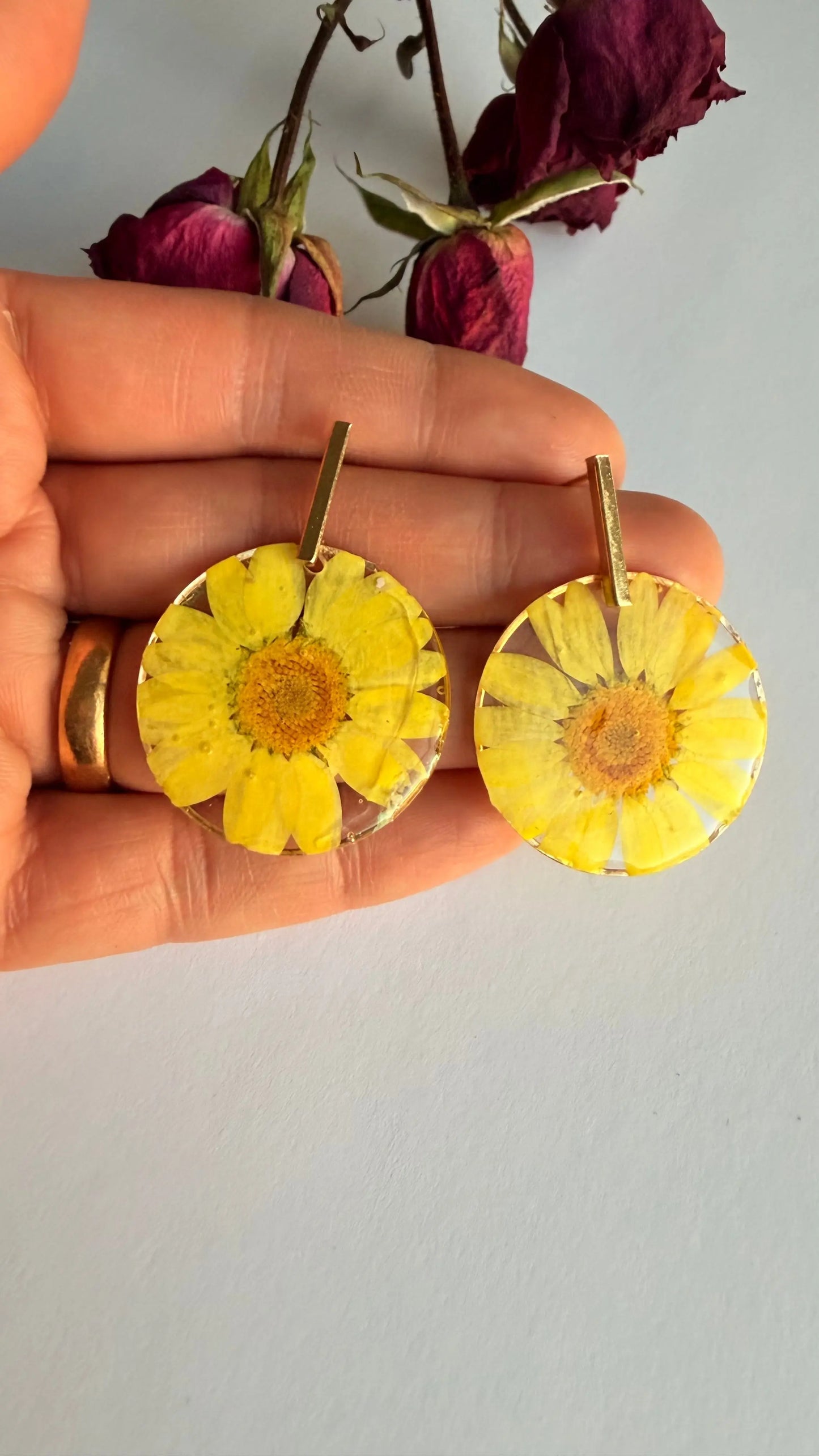 Daisy yellow hypoallergenic earrings MONICAZCOLLECTION LLC